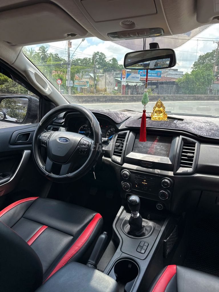 FORD RANGER XLS MT 4x2 2022_Siêu rẻ. Mua bán Ô tô tại Huyện Hòa Thành Tây Ninh được đăng bởi Trung tâm xe cũ Ford Tây Ninh hình 12