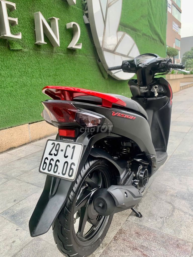Vision 2017 bản sport. Mua bán Xe máy tại Quận Hoàng Mai Hà Nội được đăng bởi Trường Giang Phạm hình 11