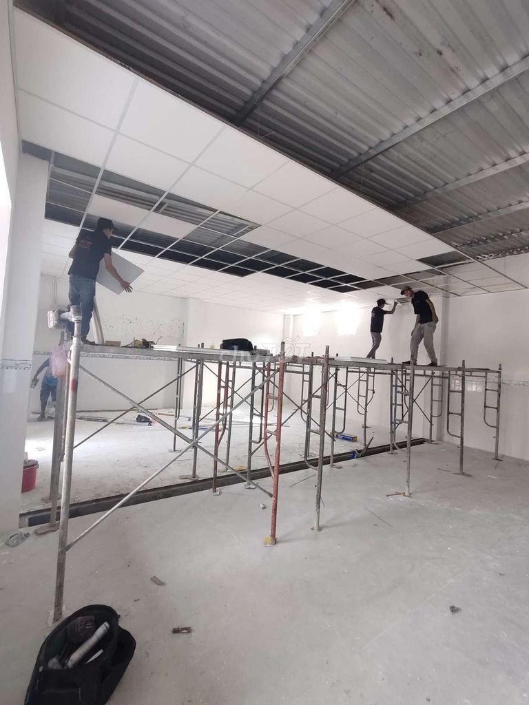 Nhận thi công trần thạch cao Trần nhựa lam sóng.. Dịch vụ tại Quận Bình Tân Tp Hồ Chí Minh được đăng bởi Phuc toan hình 6