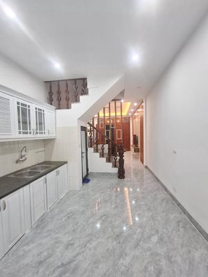 Bạn em giao bán nhà 5T, ngõ 5m, 4PN – Phan Đình Giót,HĐ chỉ 10T. Mua bán nhà ở tại Quận Hà Đông Hà Nội được đăng bởi Nguyễn Văn Công