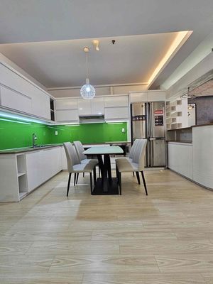 Bán nhanh căn 2p ngủ chung cư Sunrise cityview Quận 7 giá cực kì tốt