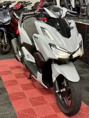 💥Honda Vario 160i CBS 2023 Xám Xi Măng BSTP 9 chủ. Mua bán Xe máy tại Thành phố Thủ Đức Tp Hồ Chí Minh được đăng bởi XE MÁY THỦ ĐỨC hình 1