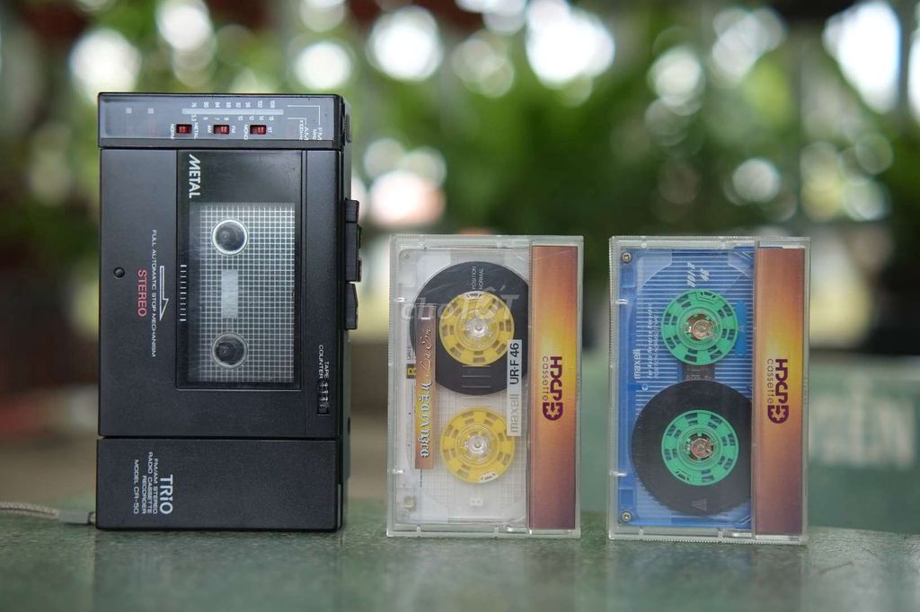 Đài cassette cầm tay Trio CR50