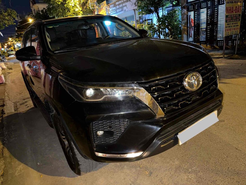 Toyota Fortuner 2020 2.4AT xe siêu cọp. Mua bán Ô tô tại Quận Gò Vấp Tp Hồ Chí Minh được đăng bởi E Hảo  hình 3