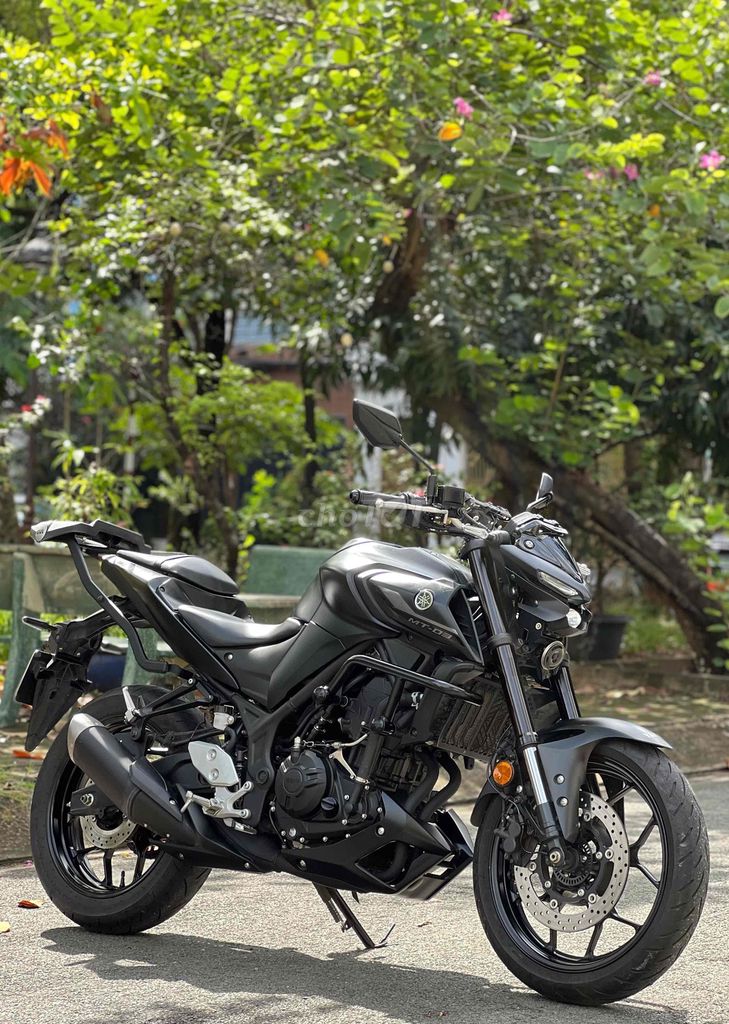 Yamaha MT-03 2023 черный 10 500 км, возможен обмен