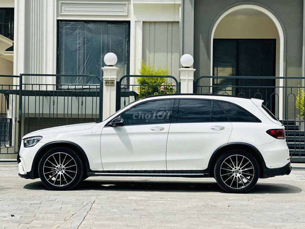 Mercedes glc200 4MATIC sx2021 - 22888 miles zin. Mua bán Ô tô tại Quận Bắc Từ Liêm Hà Nội được đăng bởi Phạm Bá Hướng hình 5