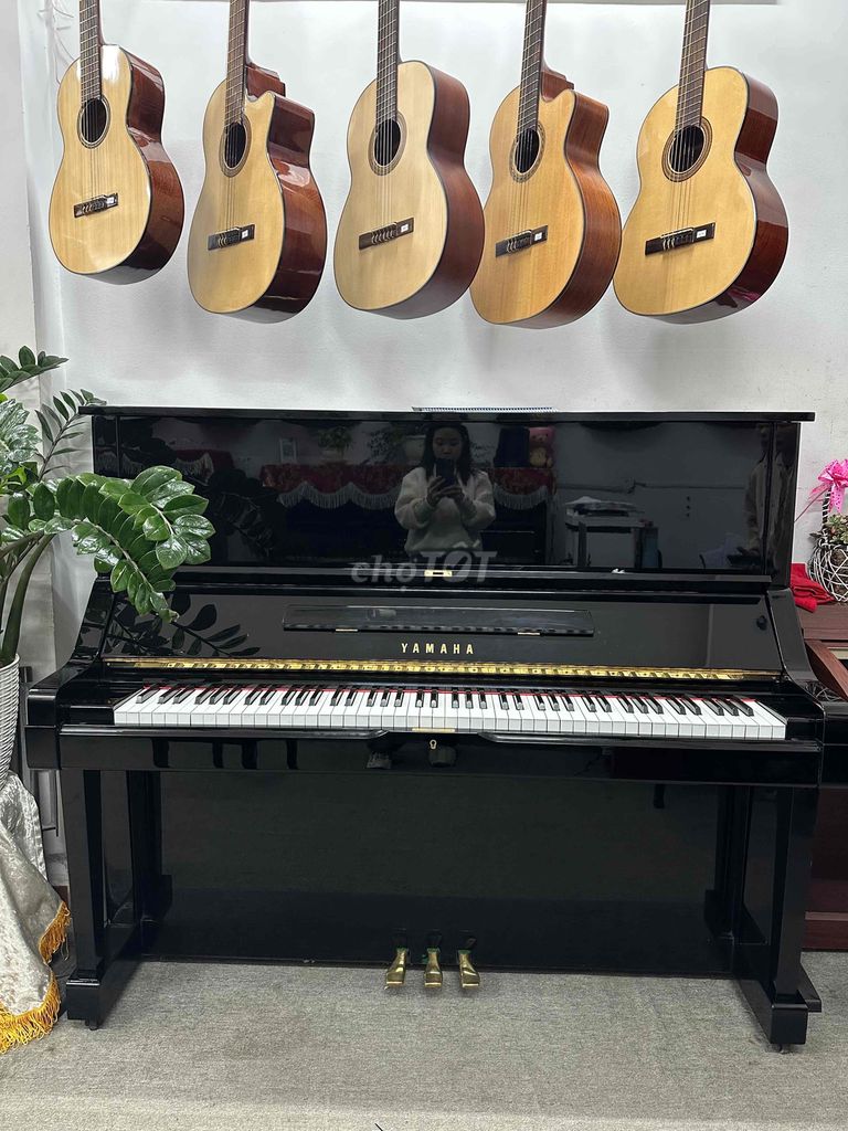 piano cơ ux seri 2tr5