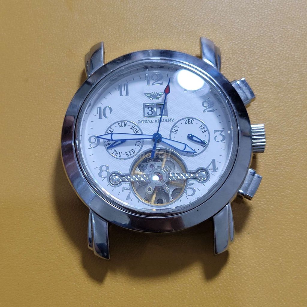 Đồng hồ Royal Armany Nam 41mm Bạc. Mua bán Đồng hồ tại Huyện Đông Anh Hà Nội được đăng bởi Hung lee hình 1