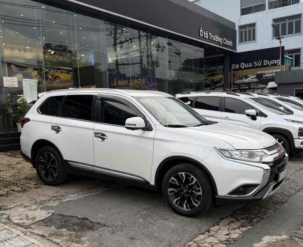 Bán Outlander 2.0L CVT 2020 Xe Đẹp - Giá Siêu Tốt. Mua bán Ô tô tại Quận Tân Phú Tp Hồ Chí Minh được đăng bởi Sinh Xe Cũ Mitsubishi Trường Chinh hình 2