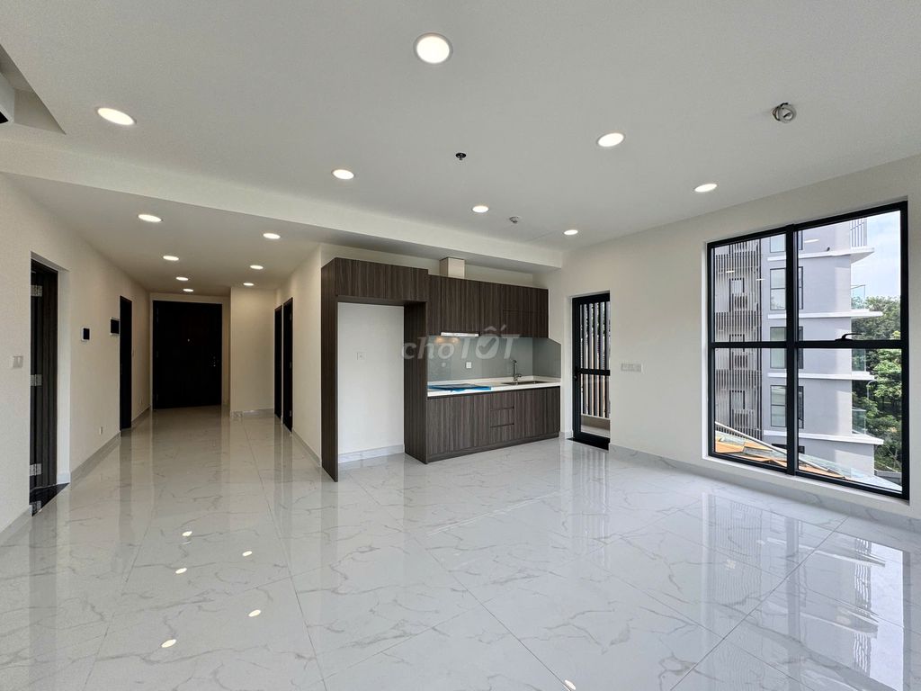 Giá hot! Diamond Centery 3Pn 120.7m2, TẶNG ô xe, full 102% 8 tỷ 9. Mua bán căn hộ/chung cư tại Quận Tân Phú Tp Hồ Chí Minh được đăng bởi Quyên Celadon City CĐT Gamuda Land hình 2