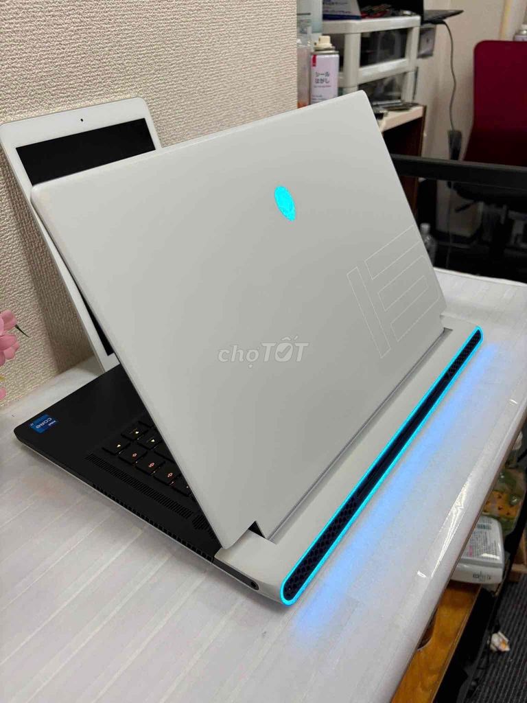 Alienware X15 R1 i7-11800H 32GB/512GB RTX 3070. Mua bán Laptop tại Quận Hai Bà Trưng Hà Nội được đăng bởi Trung Dương hình 1