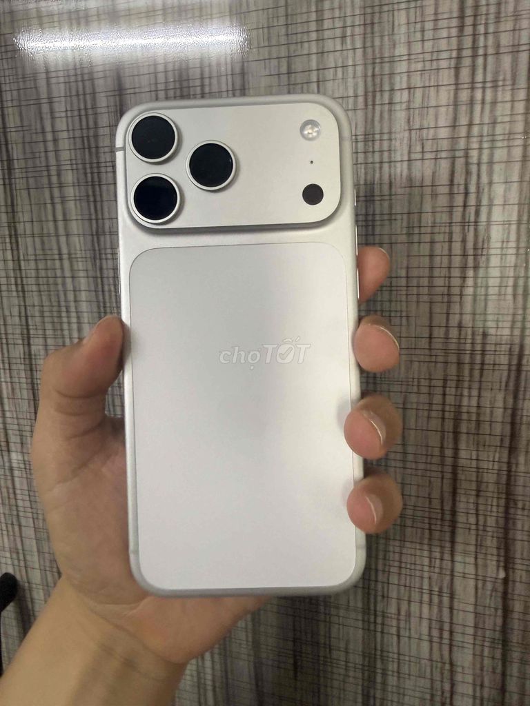 Apple iPhone 17 Pro Max Bạc Lỗi kích hoạt. Mua bán Điện thoại tại Quận Nam Từ Liêm Hà Nội được đăng bởi TH Mobile hình 1
