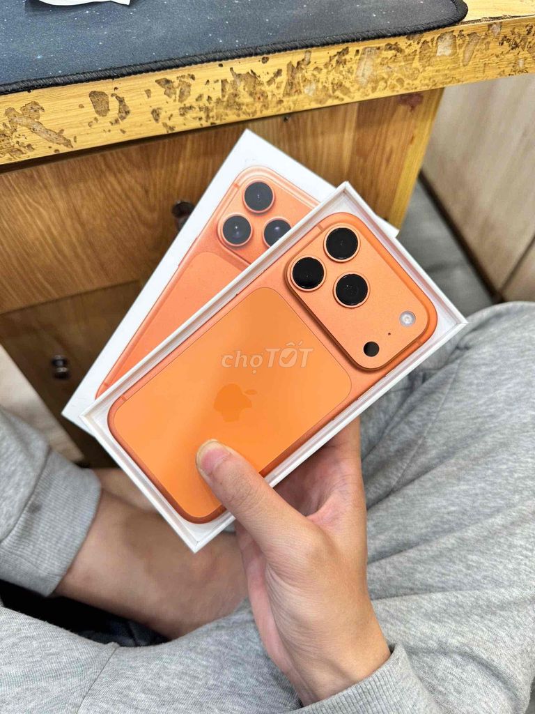 Apple iPhone 17 Pro 256GB Cam zin áp full hộp. Mua bán Điện thoại tại Quận Long Biên Hà Nội được đăng bởi Phạm Xuân Quý hình 1