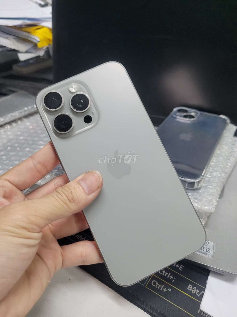 iPhone 15 Pro Max vna giao lưu. Mua bán Điện thoại tại Huyện Tân Phước Tiền Giang được đăng bởi Cầm đồ thanh lý  hình 1