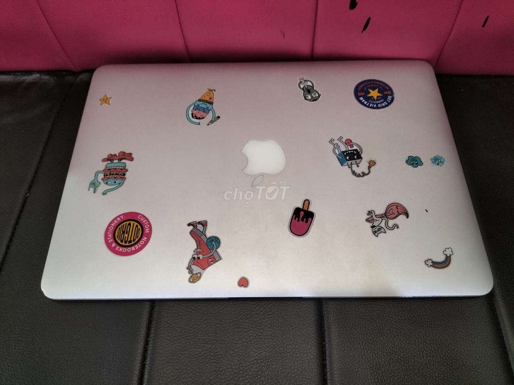 Apple MacBook Bạc. Mua bán Laptop tại Quận 12 Tp Hồ Chí Minh được đăng bởi Trinh Nguyen Thi Le hình 1