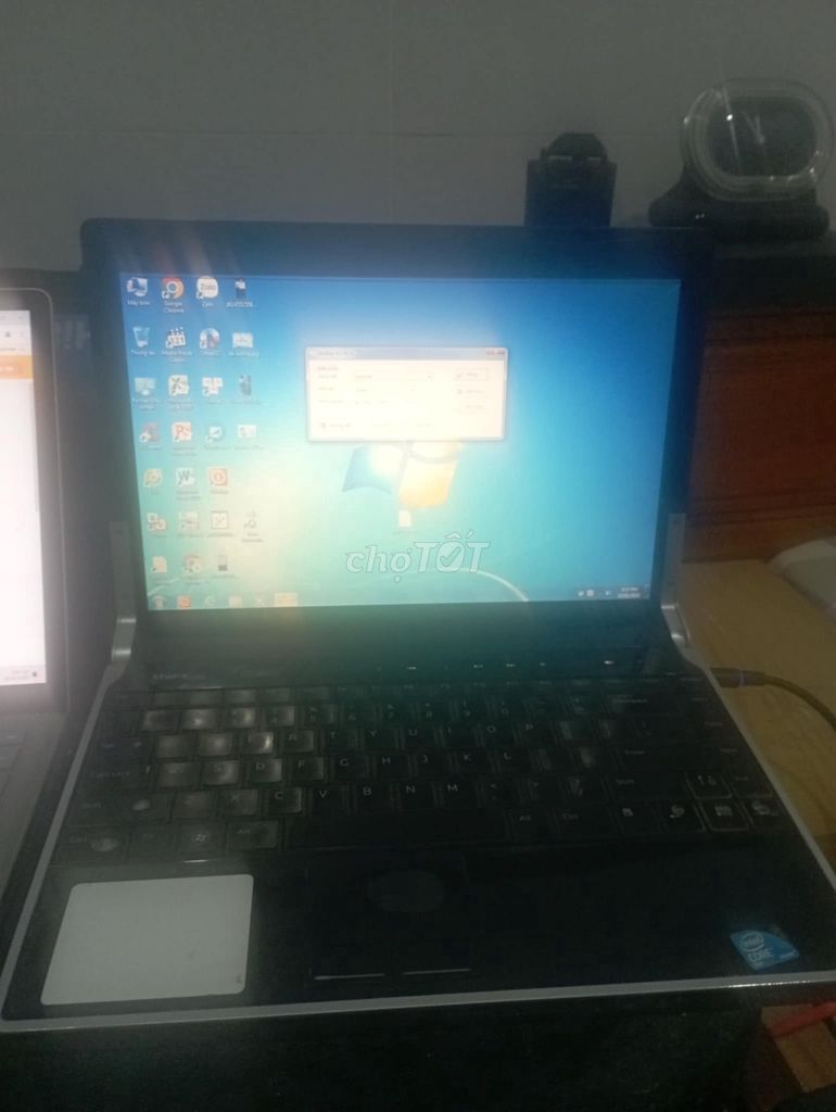 Laptop gia re cho hoc sinh, sinh vien, ban nhanh