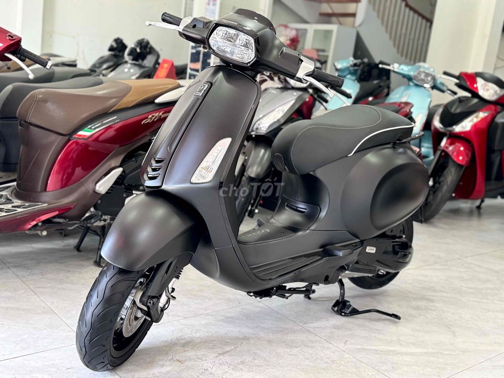 Vespa S Carbon 2019 Đen nhám keng. Mua bán Xe máy tại Thành phố Buôn Ma Thuột Đắk Lắk được đăng bởi Nguyễn hoàng Anh hình 1