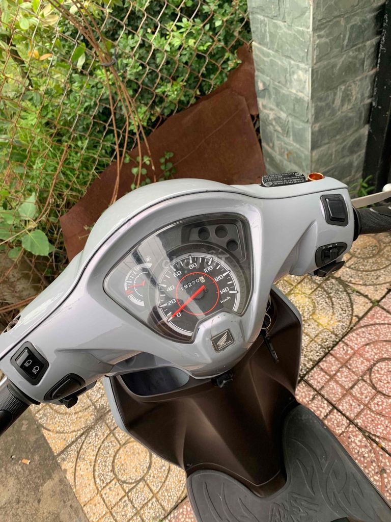 Vission 2017 máy zin áo sơn ánh tím biển 65K1 9chủ. Mua bán Xe máy tại Quận Thốt Nốt Cần Thơ được đăng bởi Cầm Đồ Thành Chánh  hình 5