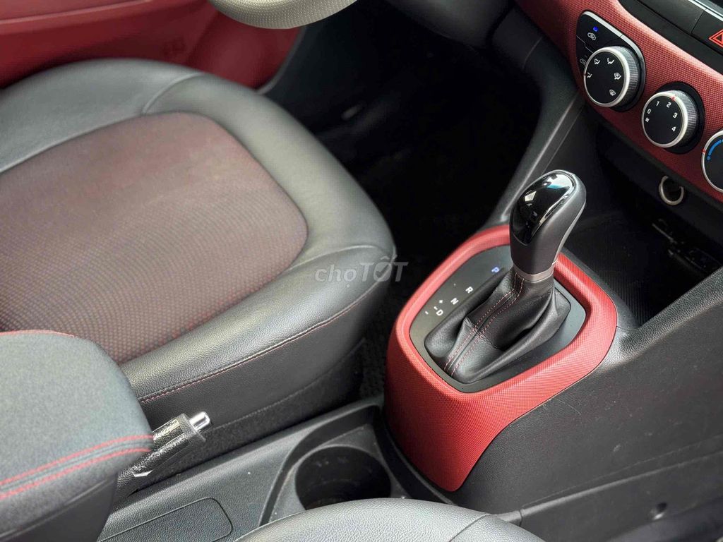 Hyundai Grand i10 2020 Sedan 1.2 AT - 54000 km. Mua bán Ô tô tại Quận Cái Răng Cần Thơ được đăng bởi Hưng xe lướt Cần Thơ hình 5