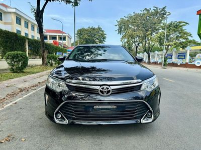 Toyota Camry 2.5Q 2017 chính chủ xe đẹp