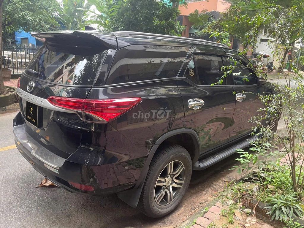 Toyota Fortuner 2019 2.4G 4x2 MT-71000km giữ gìn. Mua bán Ô tô tại Quận 8 Tp Hồ Chí Minh được đăng bởi Mr Can hình 3