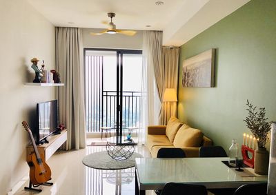 Cần bán gấp căn hộ Nguyễn Kim, Quận 10, 50m2, 2pn, có sổ hồng.