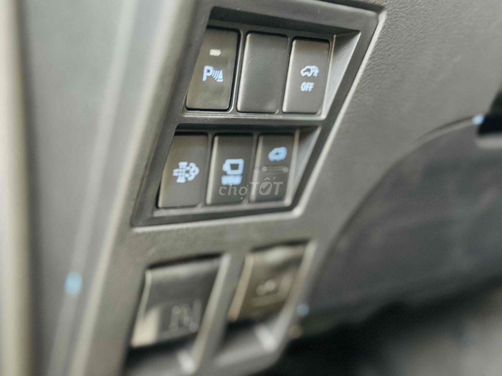 Fortuner Legender 2.4L 4x2 AT | Ưu Đãi Sốc 45 tr. Mua bán Ô tô tại Thành phố Thủ Đức Tp Hồ Chí Minh được đăng bởi Toyota Đông Sài Gòn hình 11