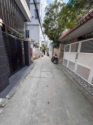 Аренда · 4 комн. · 70 м² · Quận Hải Châu, ул. Lê Hồng Phong