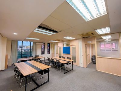 CHO THUÊ VĂN PHÒNG SẴN NỘI THẤT – PHỐ NGUYỄN KHANG 100m 16tr. Cho thuê văn phòng, mặt bằng kinh doanh tại Quận Cầu Giấy Hà Nội được đăng bởi kiều Mạnh