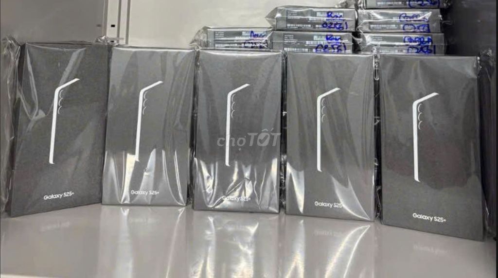 Samsung S25 Plus 5G 12GB/256GB - 512GB Mới Công Ty. Mua bán Điện thoại tại Quận 5 Tp Hồ Chí Minh được đăng bởi BVTMOBILE HỆ THỐNG BÁN LẺ UY TÍN hình 1