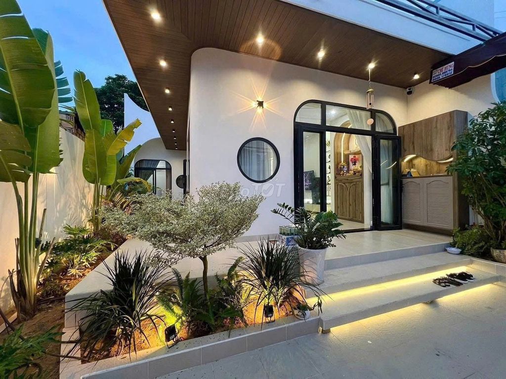 Chính Chủ Giảm 200tr Bán Nhanh Nhà Cấp 4 Ngay Đường Đồng Khởi 