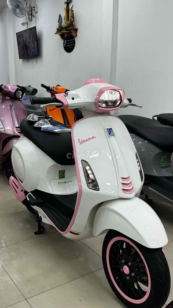 Vespa Sprint S125 Trắng hồng 1 chủ T8/2024. Mua bán Xe máy tại Quận Phú Nhuận Tp Hồ Chí Minh được đăng bởi VESPA  PIAGGIO BẢO HƯNG Vespa cũ trả góp  hình 8