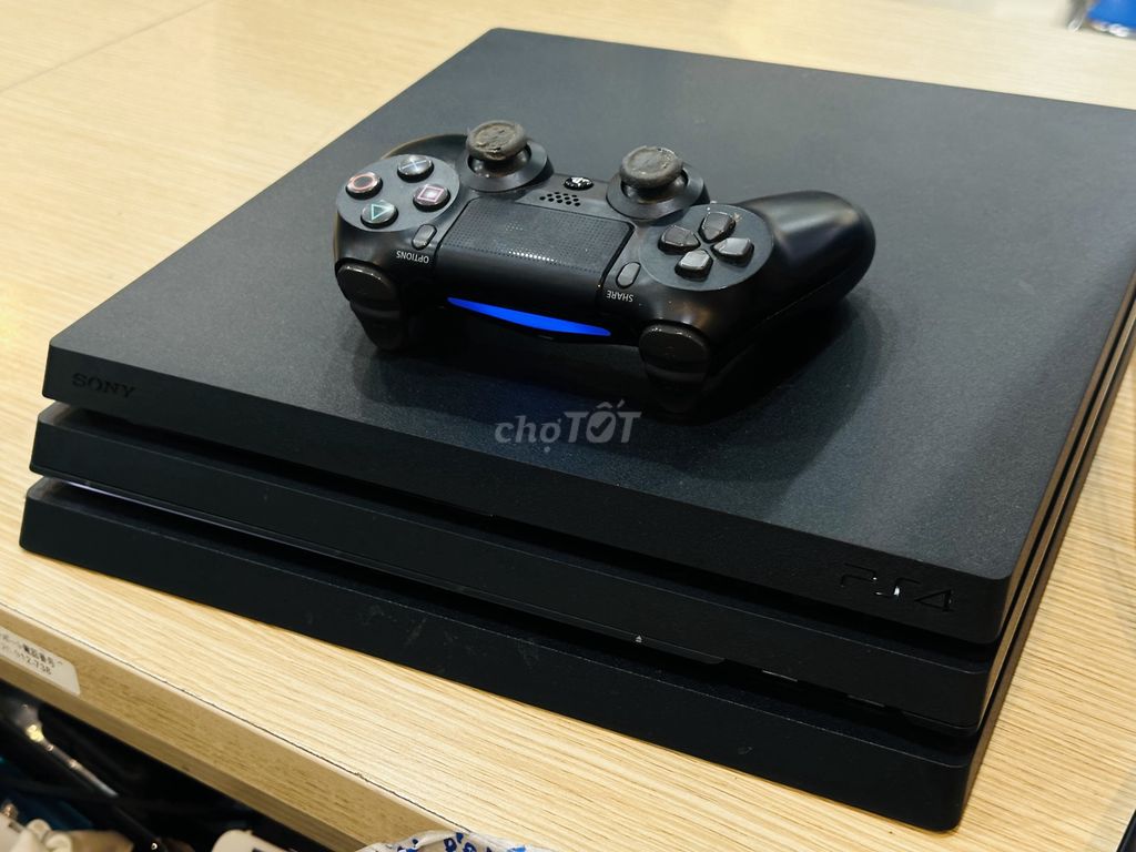 PS4 PRO 4K HDR 1TB THA HỒ CHIẾN QUÁ NHIỀU TỰA GAME