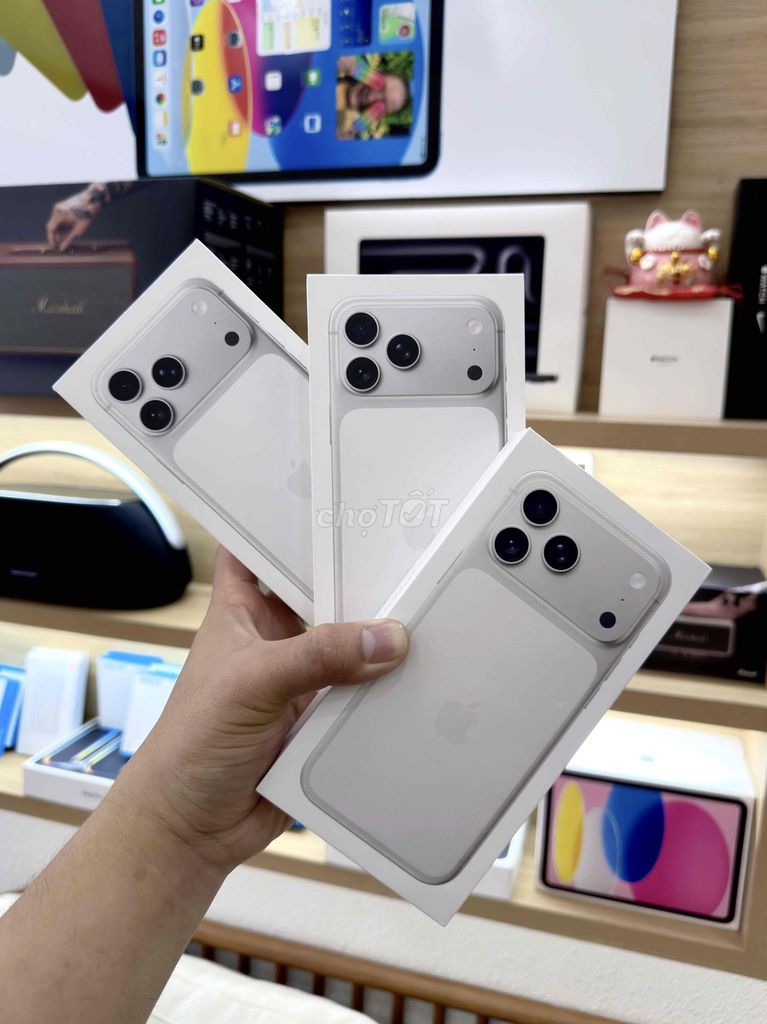 iPhone 17 Promax 256GB bạc new seal 100%. Mua bán Điện thoại tại Thành phố Buôn Ma Thuột Đắk Lắk được đăng bởi Nguyễn Hữu Duy hình 1