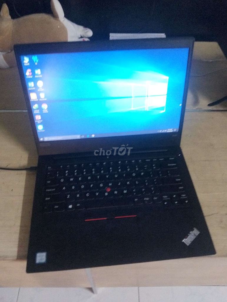 Lenovo E480, Core i5 gen 8, Ram 8G, SSD 256G