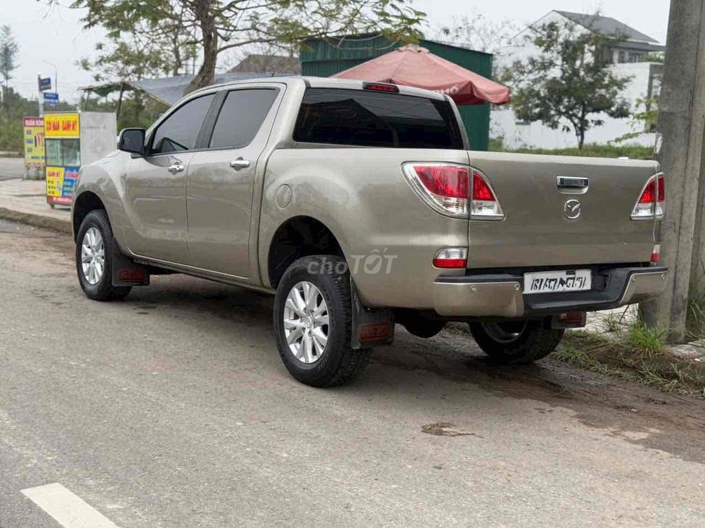 Mazda BT50 2015 Tự động Vàng cát. Mua bán Ô tô tại Quận 12 Tp Hồ Chí Minh được đăng bởi TRƯƠNG CHÍ LÂM hình 1