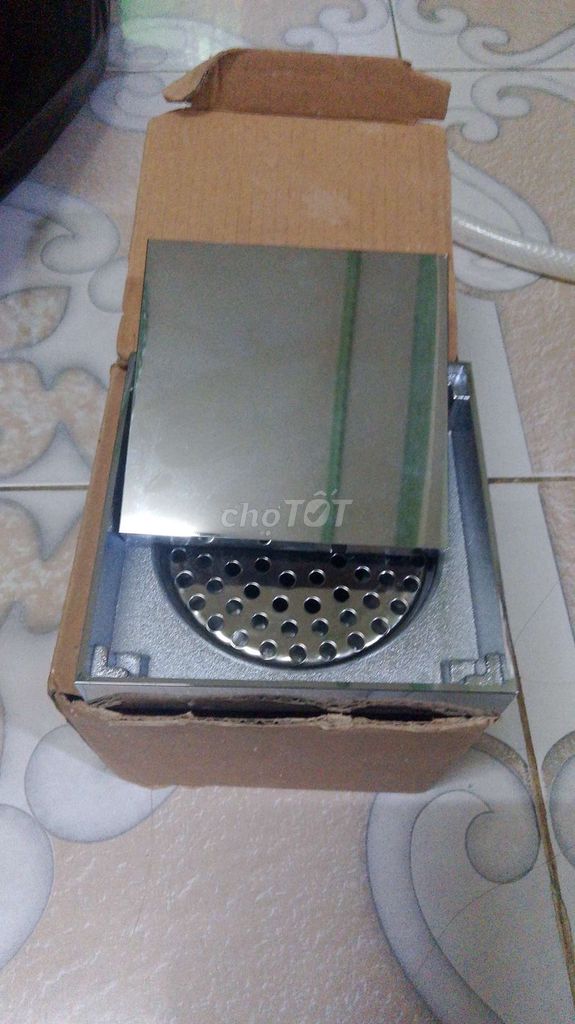 Phễu thoát nước Inox 304 Bạc. Mua bán Thiết bị vệ sinh, nhà tắm tại Quận 1 Tp Hồ Chí Minh được đăng bởi Bí ẩn Người hình 1
