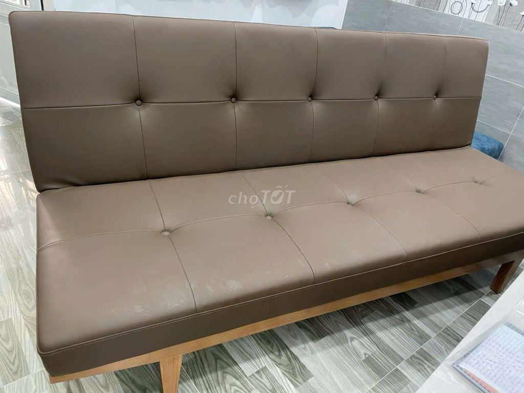 Ghế sofa kiêm giường 1m2x2m 99% mới. Mua bán Giường, chăn ga gối nệm tại Quận 12 Tp Hồ Chí Minh được đăng bởi Hà thanh trúc hình 1