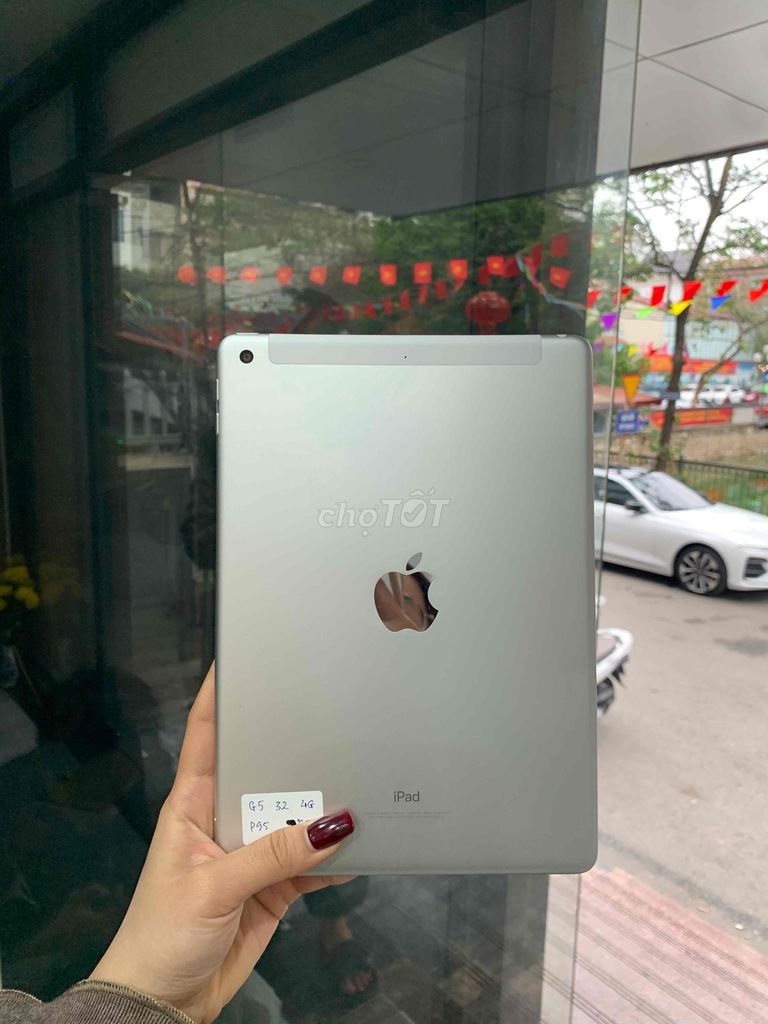 iPad Gen 5 32GB, like new, quốc tế, giá rẻ