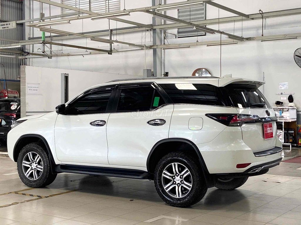 Fortuner 2.7V 4x2 - 738TR. Mua bán Ô tô tại Thành phố Thủ Đức Tp Hồ Chí Minh được đăng bởi Đại Lý Toyota Chính hãng  hình 2