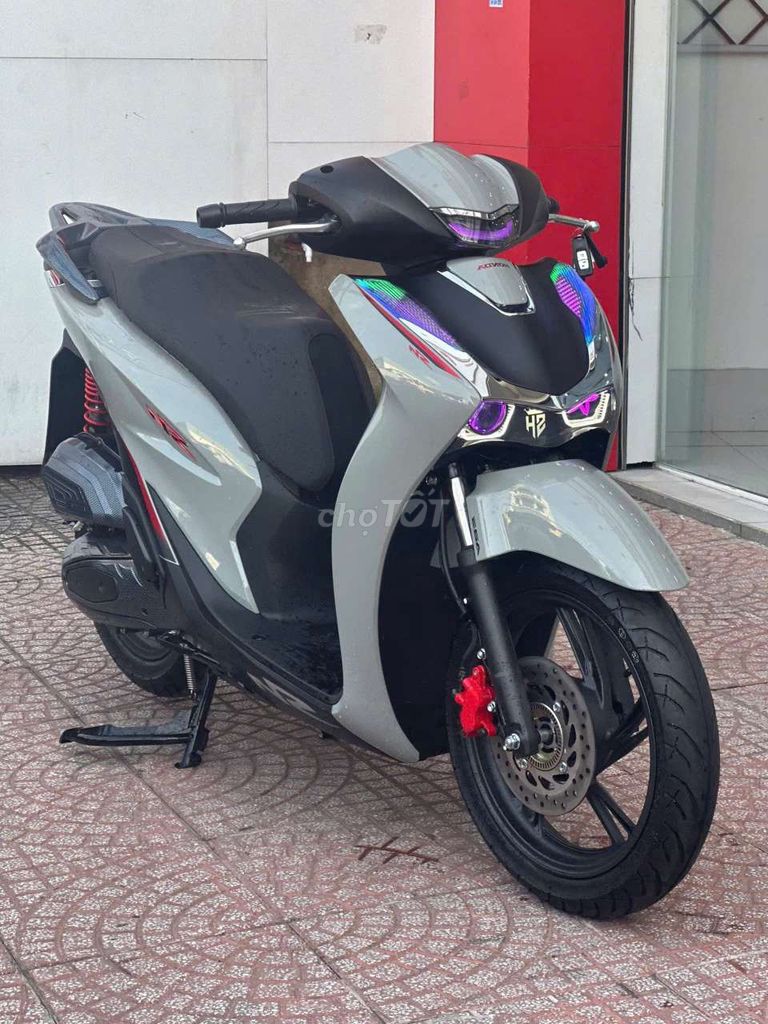 Bán xe sh125i bản thể thao, mới chạy 15 ngày thôi. Mua bán Xe máy tại Huyện Hớn Quản Bình Phước được đăng bởi Tên chưa cung cấp hình 1