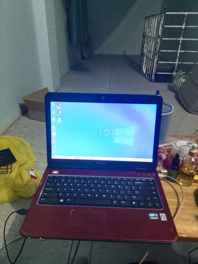 Dell Intel Core i3 6GB Đỏ. Mua bán Laptop tại Thành phố Bà Rịa Bà Rịa - Vũng Tàu được đăng bởi Đạt tô hình 1