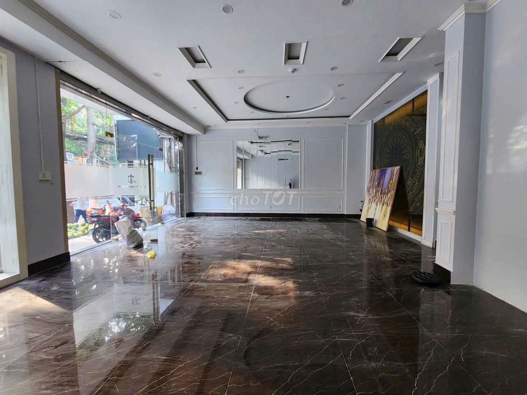Cho thuê nhà mặt tiền kinh doanh Thích Quảng Đức, Thủ Dầu Một. Cho thuê văn phòng, mặt bằng kinh doanh tại Thành phố Thủ Dầu Một Bình Dương được đăng bởi Phùng Huy Lâm hình 2