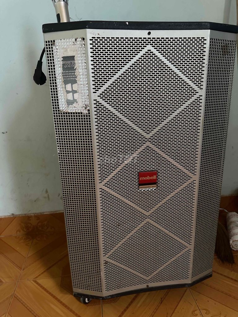 Loa kéo Mobell Đen bạc. Mua bán Tivi, Âm thanh tại Thành phố Buôn Ma Thuột Đắk Lắk được đăng bởi Phạm Trung hình 1