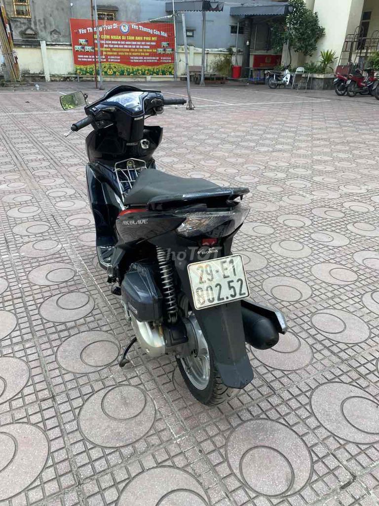 Airblade 125 nguyên bản lốp còn theo xe. Mua bán Xe máy tại Quận Nam Từ Liêm Hà Nội được đăng bởi chị lan hình 4