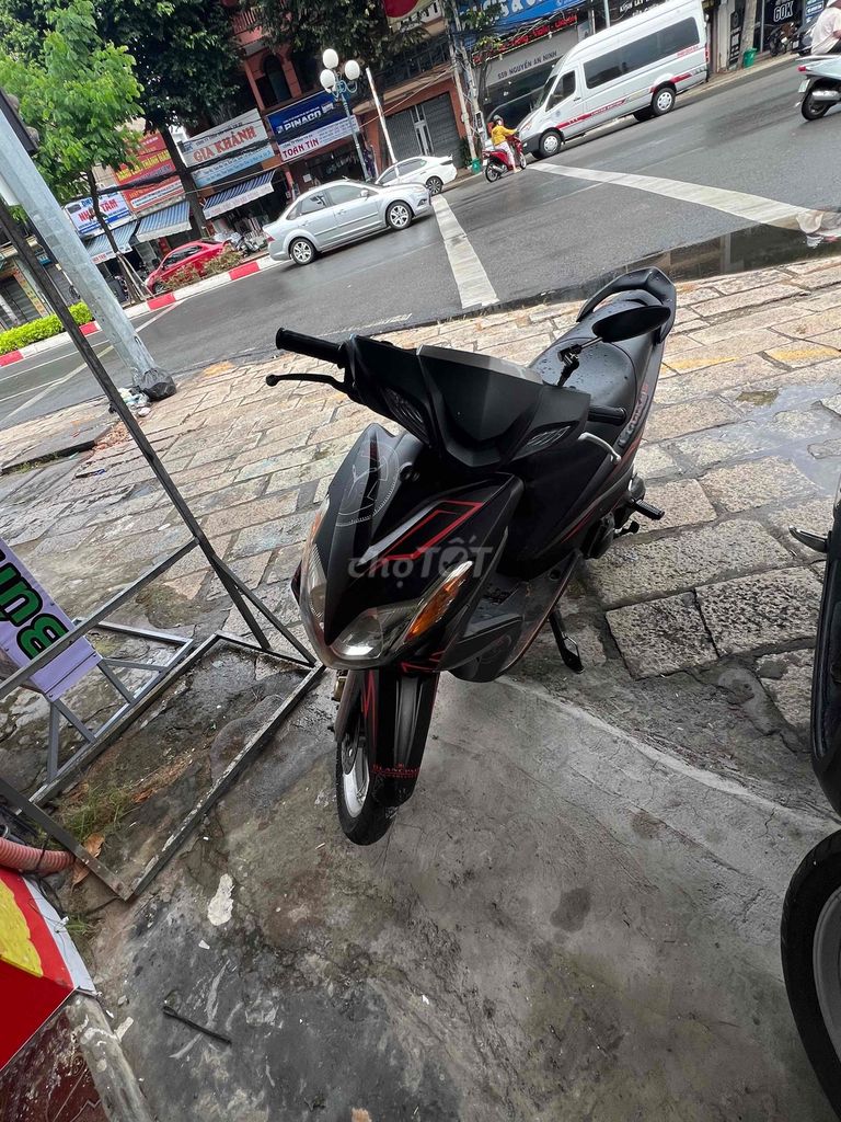 luvias máy zin êm ru chạy nhẹ giáy tờ đày đủ. Mua bán Xe máy tại Thành phố Vũng Tàu Bà Rịa - Vũng Tàu được đăng bởi bán xe máy cho ngừoi khó khăn cho thiếu nửa tiền chỉ cần cccd hình 1