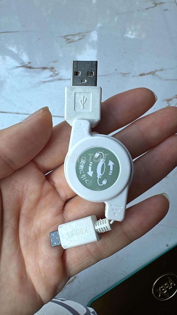 Dây sạc Lightning iPhone Trắng Cuộn gọn. Mua bán Phụ kiện (Màn hình, Chuột...) tại Huyện Tân Phú Đồng Nai được đăng bởi Gia Bảo hình 1