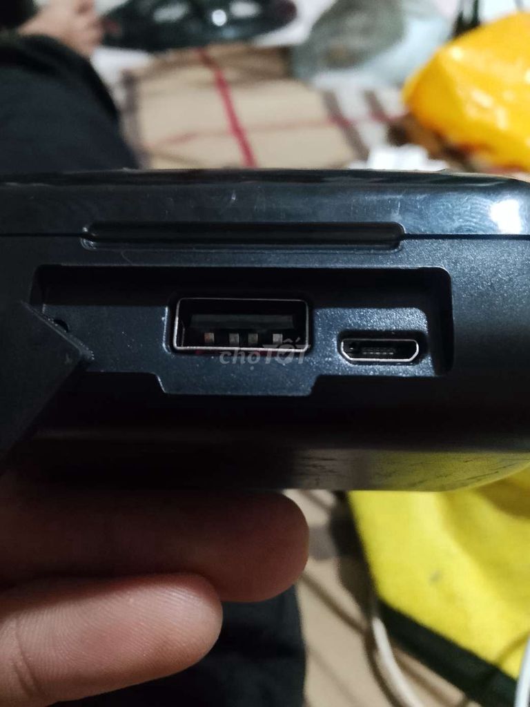 Tai nghe Bluetooth Đen Sạc dự phòng. Mua bán Tivi, Âm thanh tại Huyện Chợ Lách Bến Tre được đăng bởi Tran thanh linh hình 1
