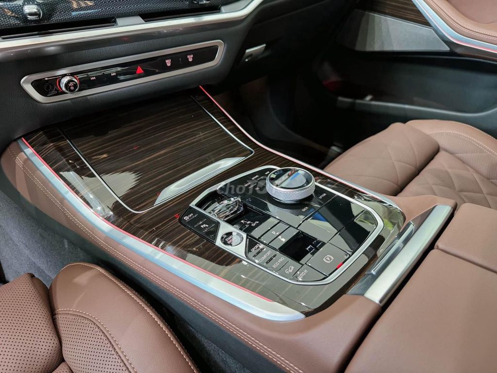 BMW X5xDrive40i M Sport ưu đãi hấp dẫn giao ngay. Mua bán Ô tô tại Quận 7 Tp Hồ Chí Minh được đăng bởi Võ Duy Nhật hình 4