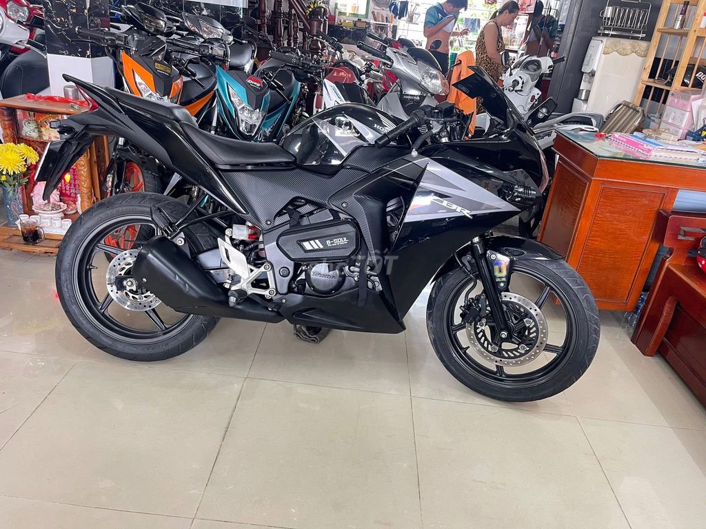CBR 150R nhập Thái ( sip toàn quốc). Mua bán Xe máy tại Thành phố Thủ Đức Tp Hồ Chí Minh được đăng bởi Hoàng gia moto hình 3